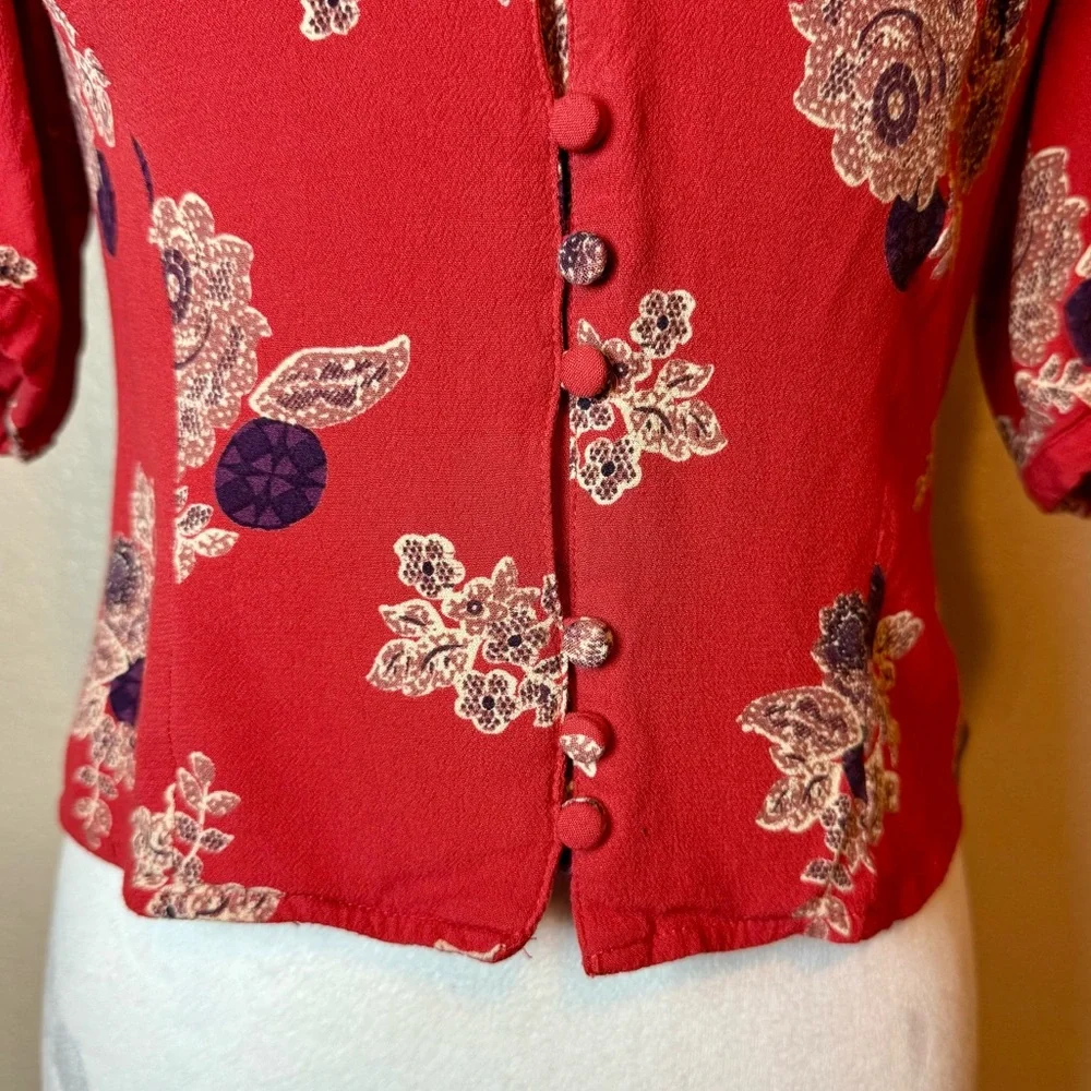 Free People Red Floral Lace Back Puff Sleeve Button Up Boho Top Size Small - Picture 4 of 14
